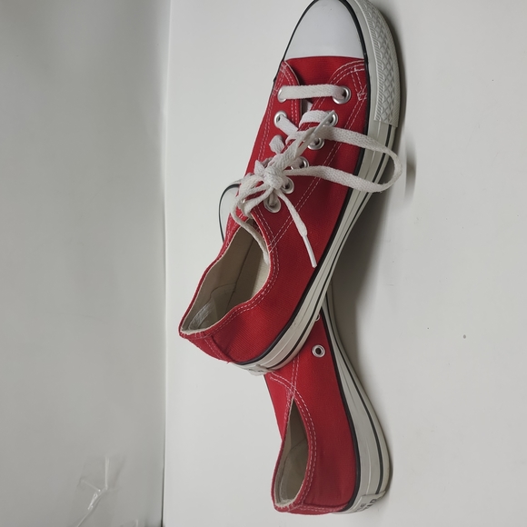Converse all star red & white men shoes size 4.5